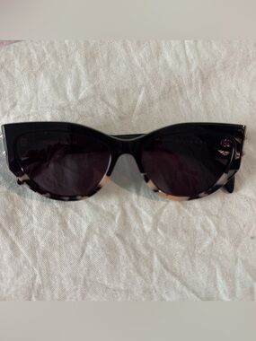 Women's Cat-Eye Sunglasses in Tortoiseshell and Black